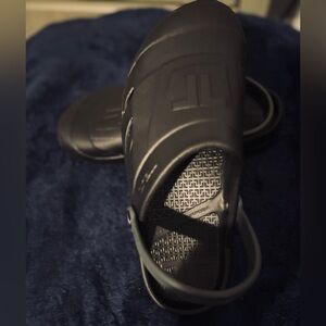 TELIC Recovery Clogs | Women’s Size 8 | NWOT | Comfort Arch Support